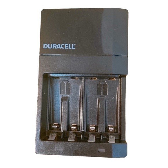 Other - Duracell Ion Speed 4000 Battery Charger for AA and AAA batteries